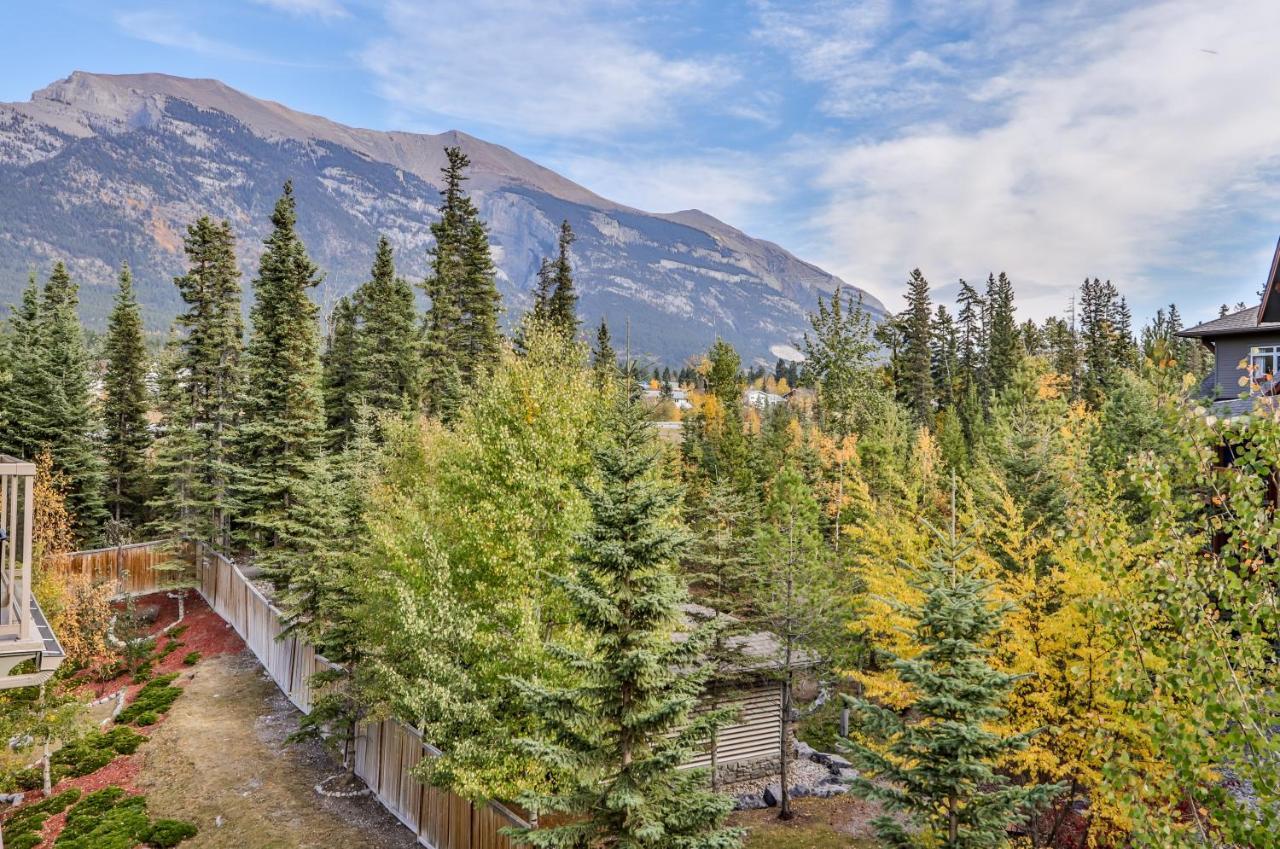 Charming 1 Bdrm Plus Loft With Views Managed By Little Sister Getaways Canmore Exterior foto
