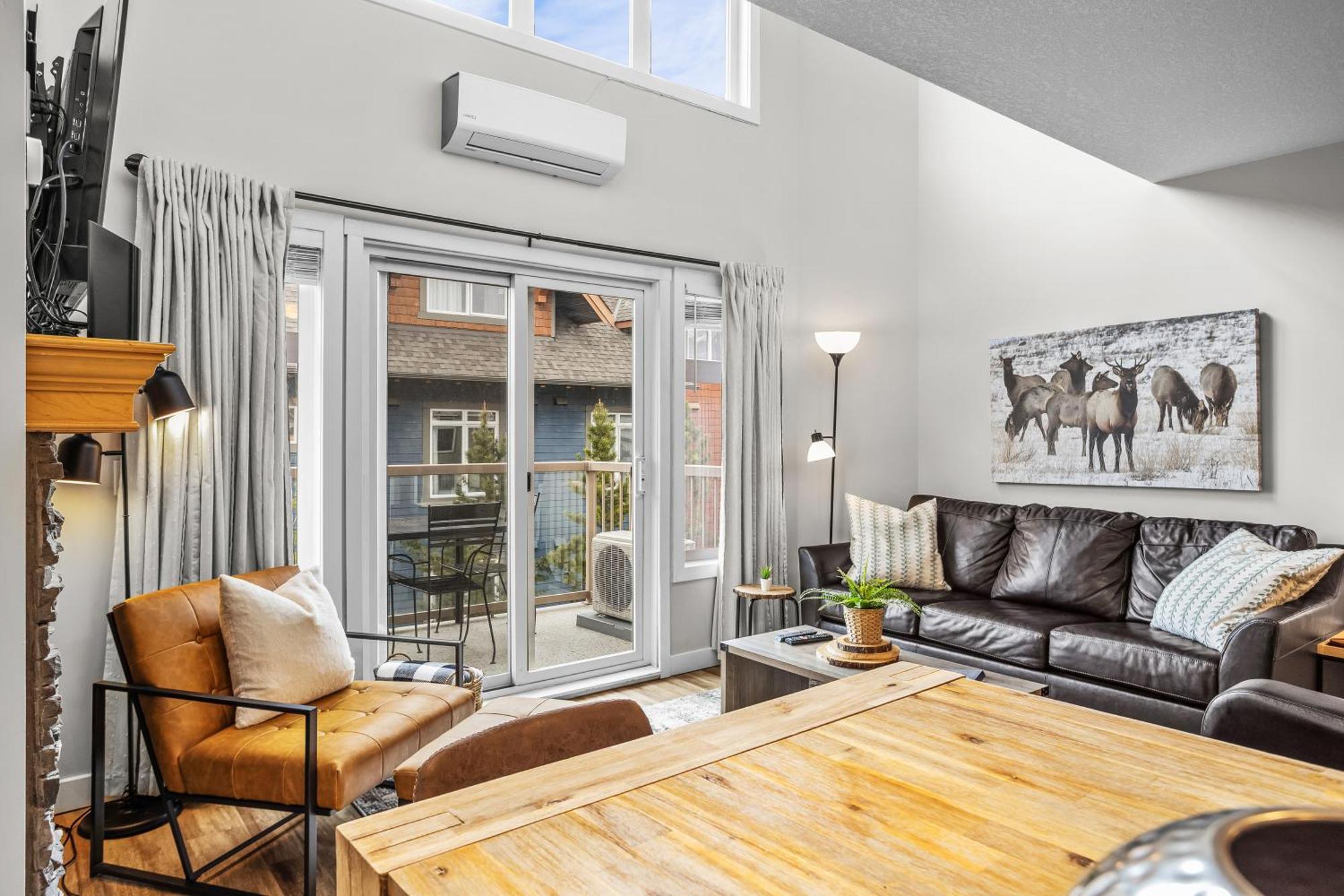 Charming 1 Bdrm Plus Loft With Views Managed By Little Sister Getaways Canmore Exterior foto